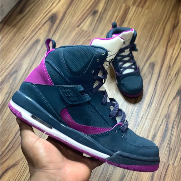 Air Jordan Flight 45 - Picture 2 of 9